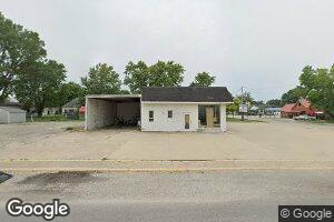 104 E Division St, Findlay, IL 62534