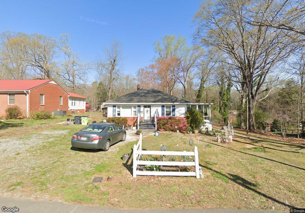 412 W 8th St, Siler City, NC 27344 - photo 1