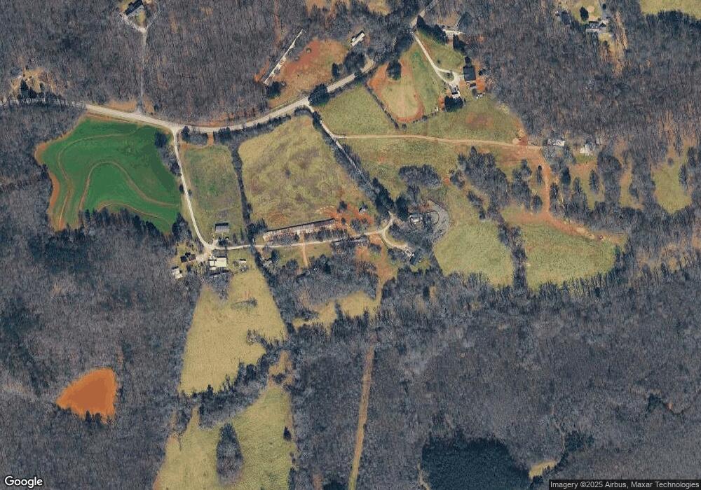 221 Welborn Dr, Gillsville, GA 30543 - photo 1