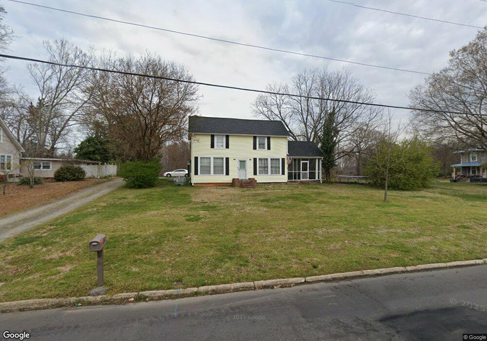 824 Lawsonville Ave, Reidsville, NC 27320 - photo 1