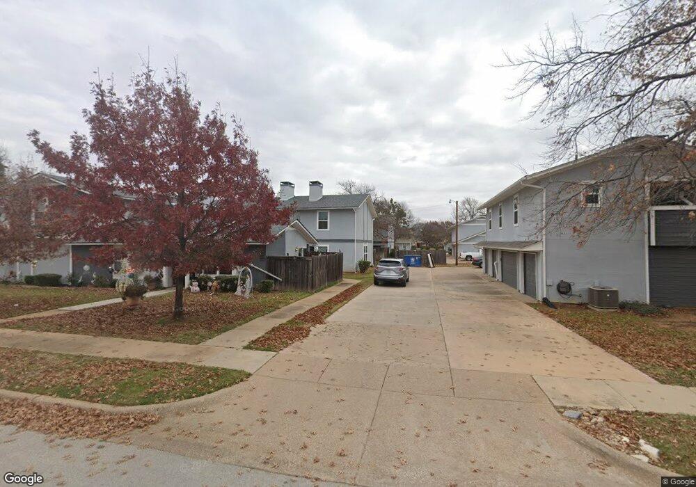 608 Ridgeline Dr, Hurst, TX 76053 - photo 1