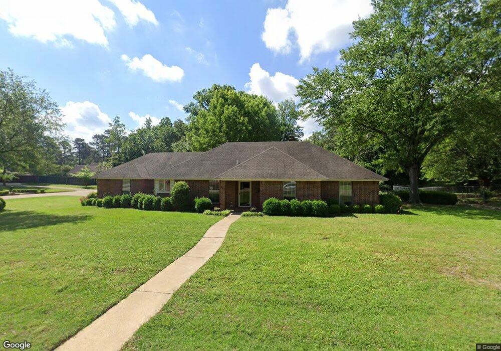 420 Wake Forest Dr, Wake Village, TX 75501 - photo 1