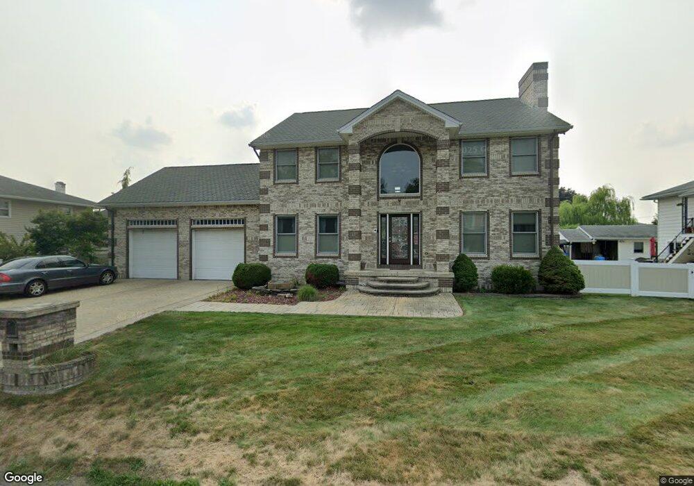 41 Cedar St, Ludlow, MA 01056 - photo 1