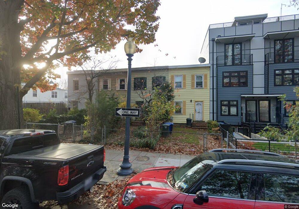 915 I St NE, Washington, DC 20002 - photo 1