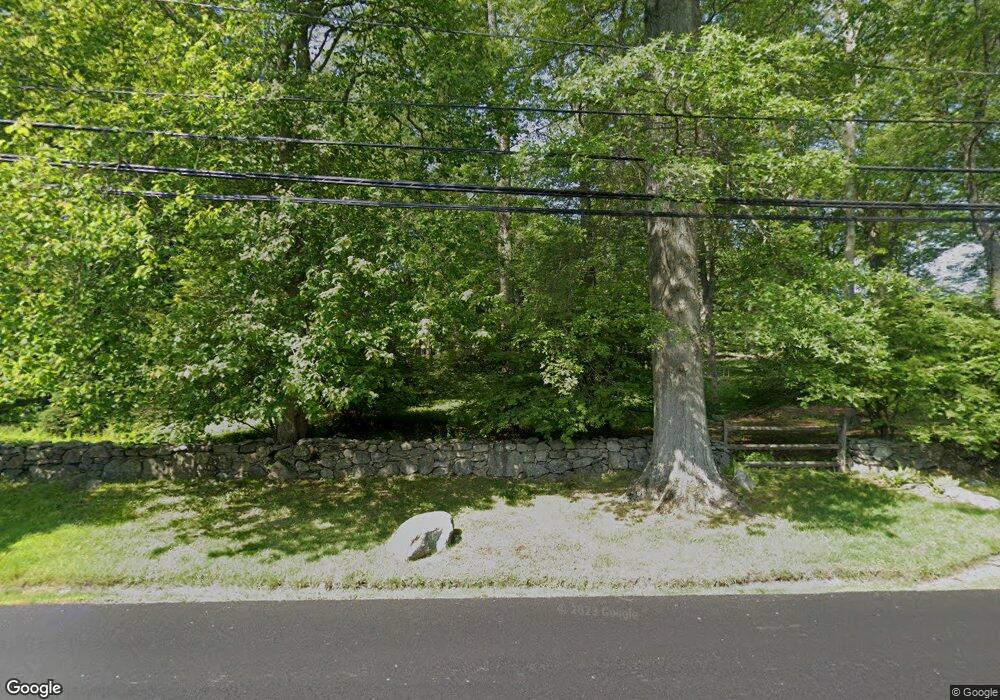 155 Redding Rd, Fairfield, CT 06824 - photo 1