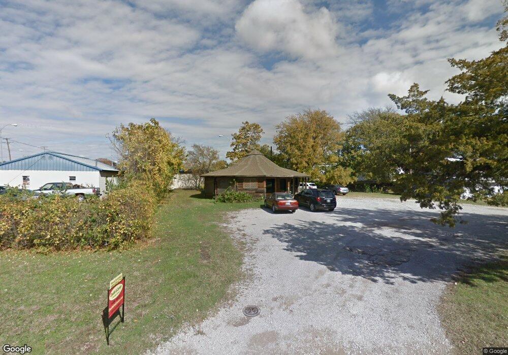 921 3rd Ave NW, Ardmore, OK 73401 - photo 1