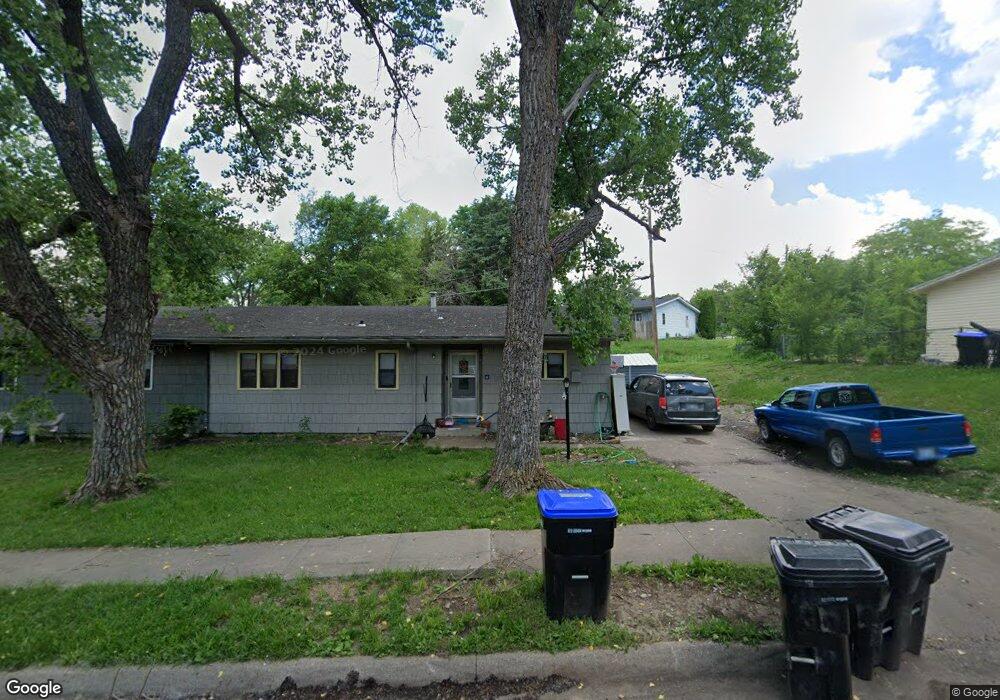 6611 SW Arborglade Ln, Topeka, KS 66619 - photo 1