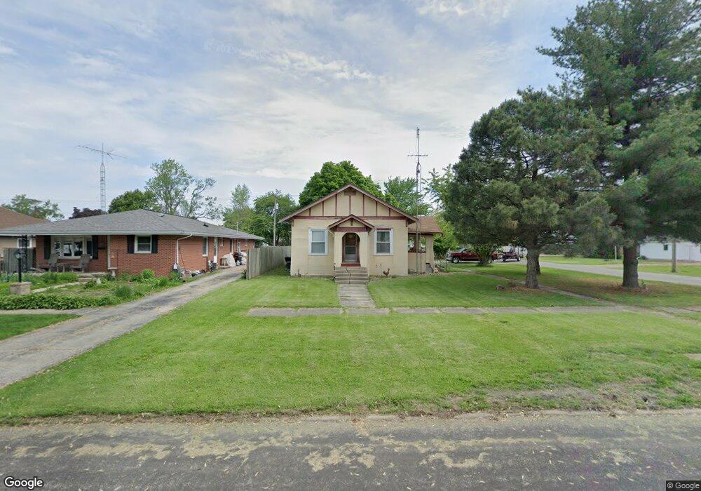 3000 Moultrie Ave, Mattoon, IL 61938 - photo 1