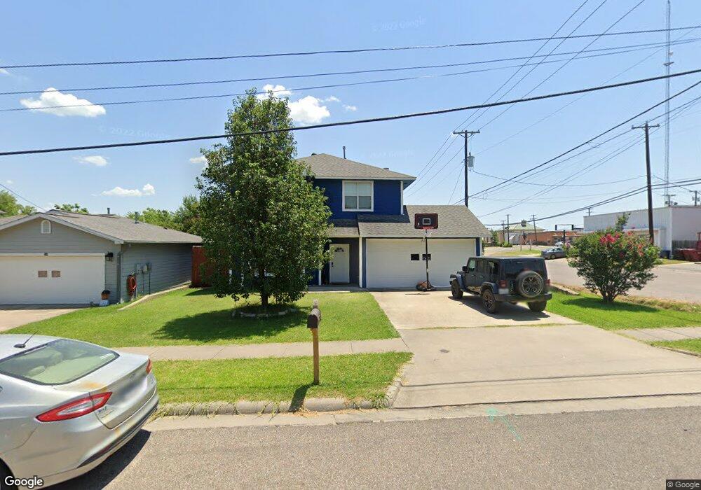 300 E 5th St, Bonham, TX 75418 - photo 1