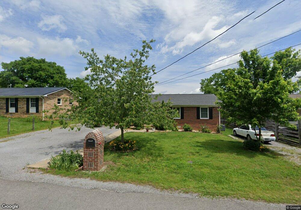 337 Maplewood Dr, Shelbyville, TN 37160 - photo 1