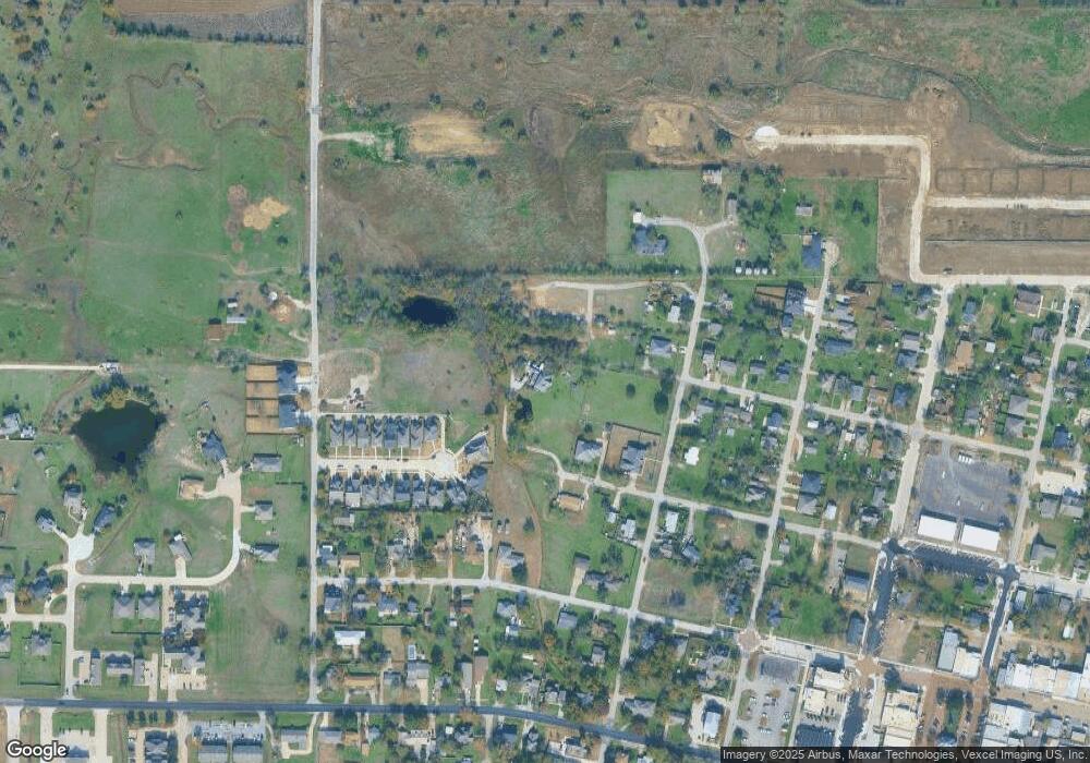 613 W Beech St, Celina, TX 75009 - photo 1