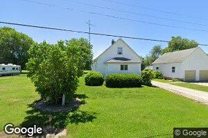 422 W Fairmount Ave, Nokomis, IL 62075