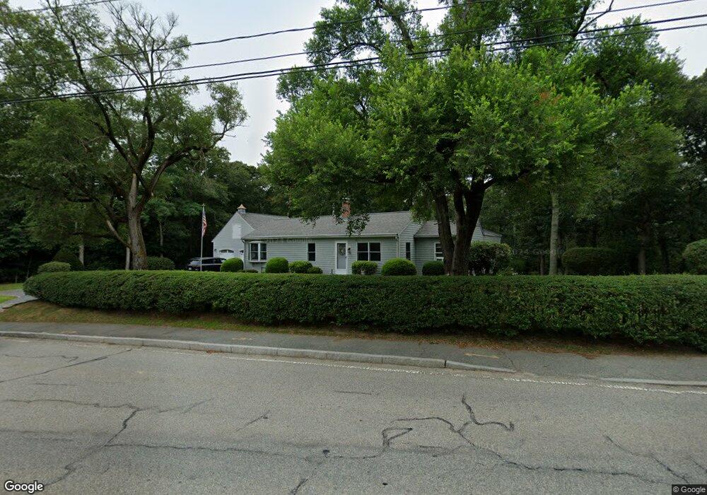 726 N Falmouth Hwy, North Falmouth, MA 02556 - photo 1