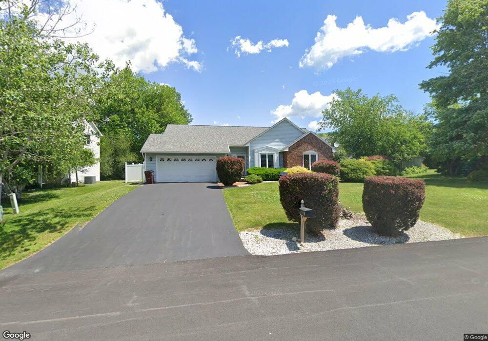 3 Heather Ln, Rensselaer, NY 12144 - photo 1