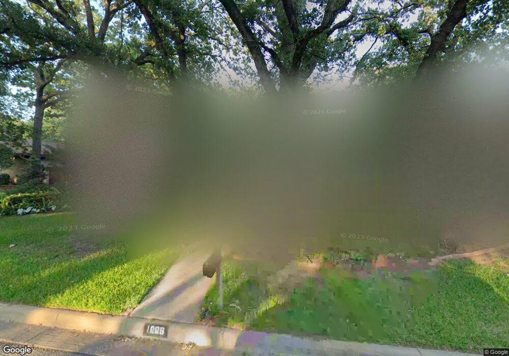 1008 Overhill Dr, Bedford, TX 76022 - photo 1