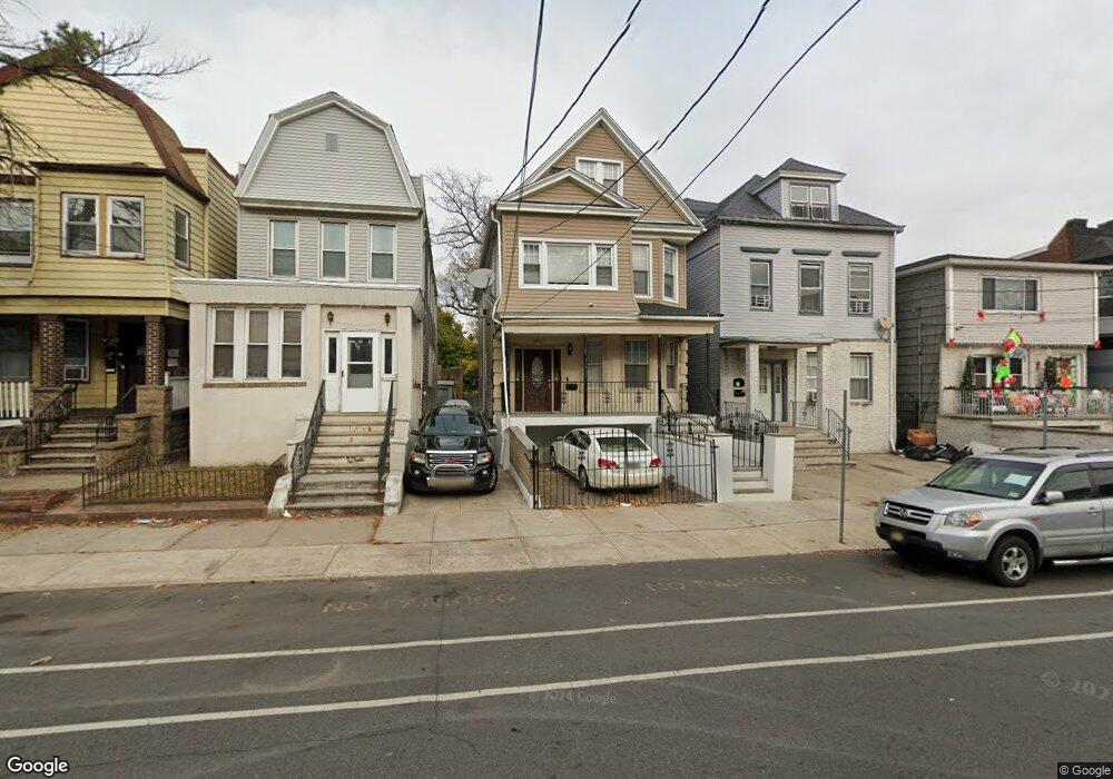 142 Wegman Pkwy, Jersey City, NJ 07305 - photo 1