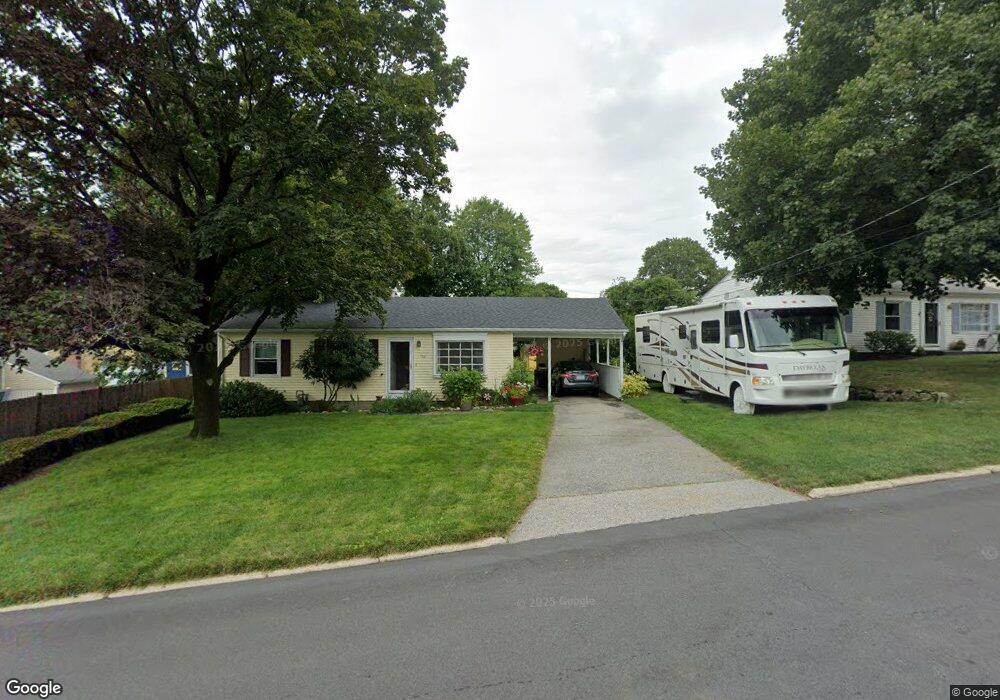 122 Marshall Rd, Woonsocket, RI 02895 - photo 1