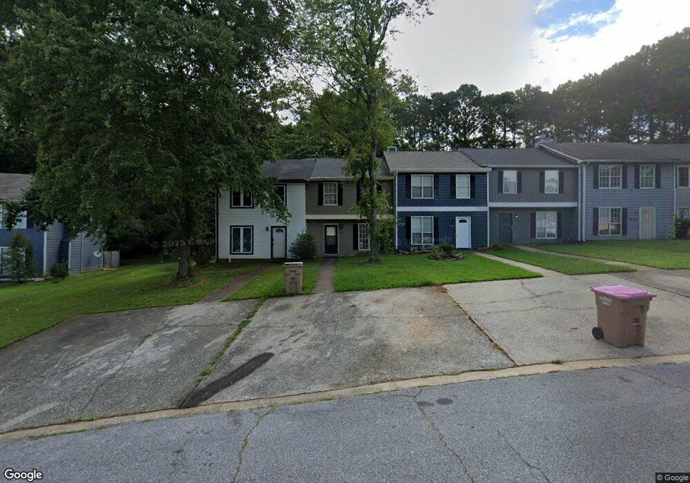 8564 Jamestown Way unit 8, Jonesboro, GA 30238 - photo 1