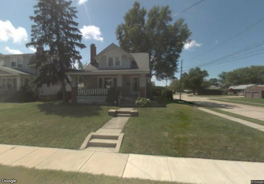 1710 E 290th St, Wickliffe, OH 44092 - photo 1