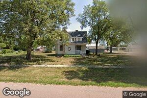 202 N 5th St, Menno, SD 57045