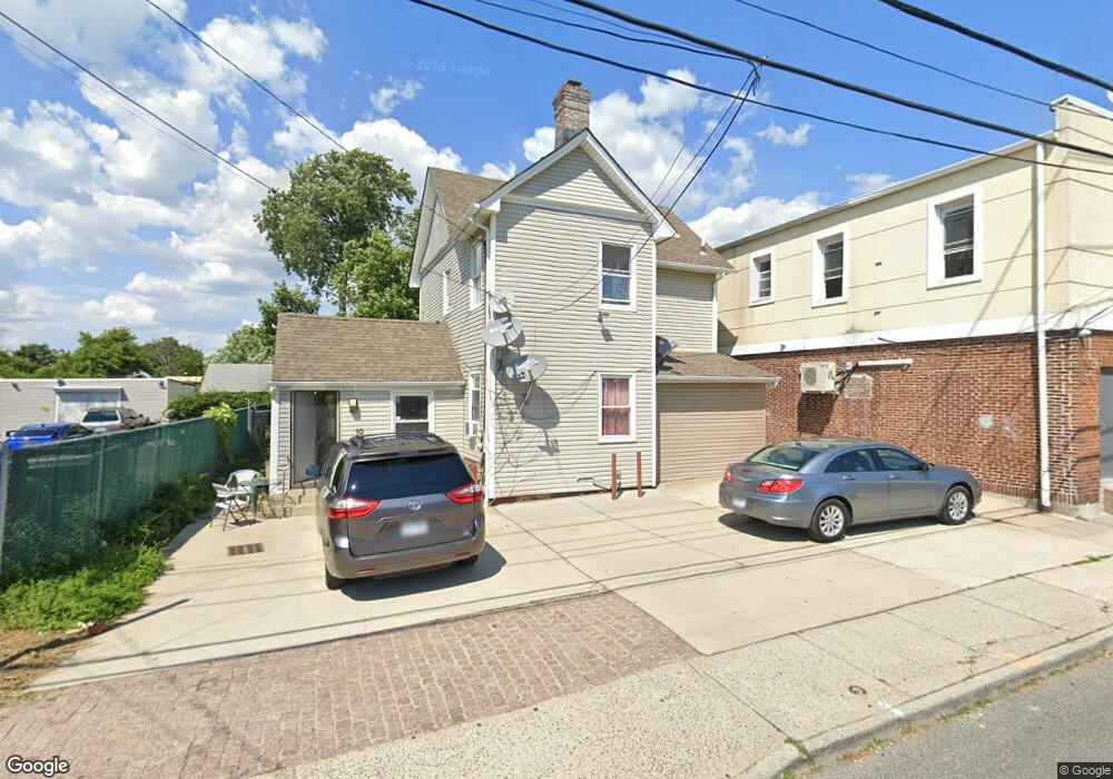 10 Wanser Ave, Inwood, NY 11096 - photo 1