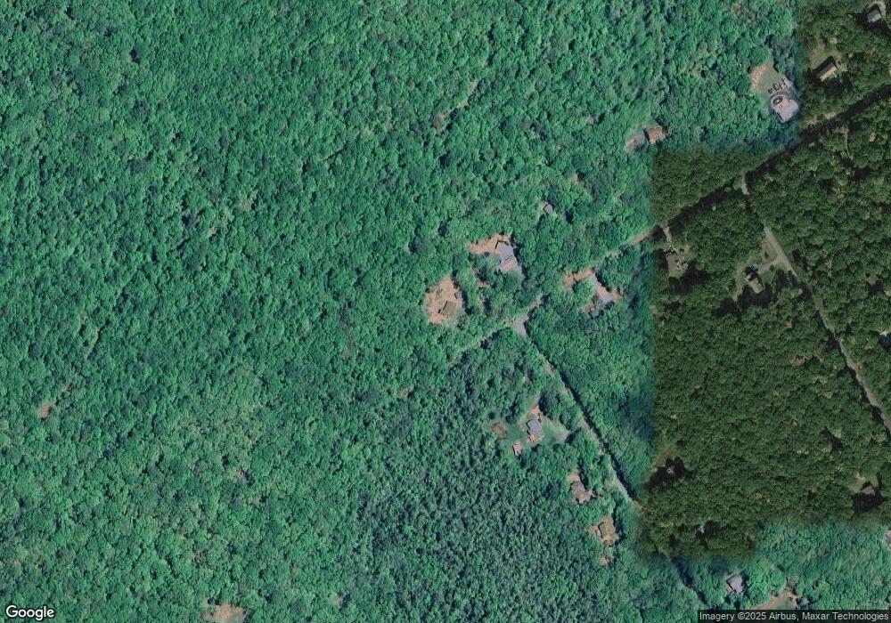 102 Harmony Dr, Hawley, PA 18428 - photo 1