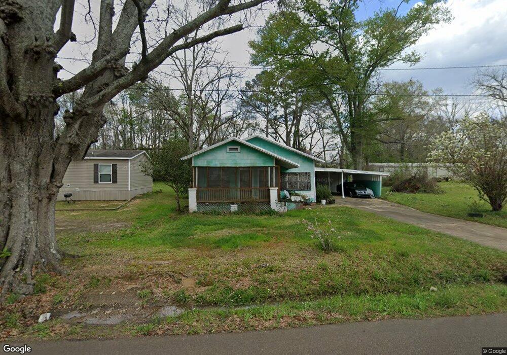 1002 Wall St, McComb, MS 39648 - photo 1