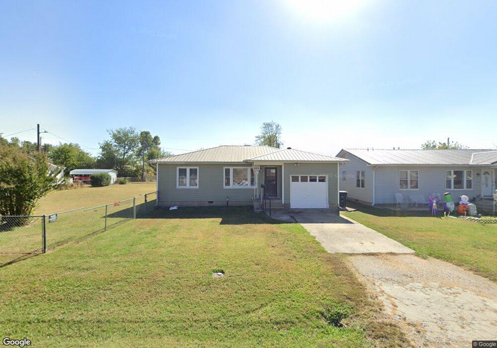 209 W 36th St, Shawnee, OK 74804 - photo 1
