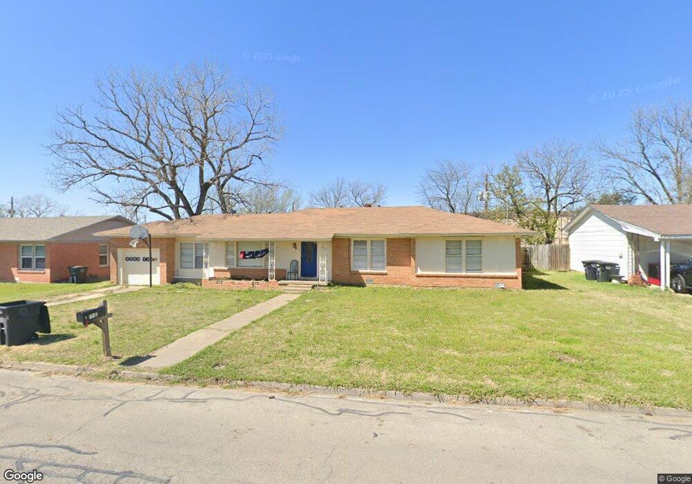 910 Featherston St, Cleburne, TX 76033 - photo 1