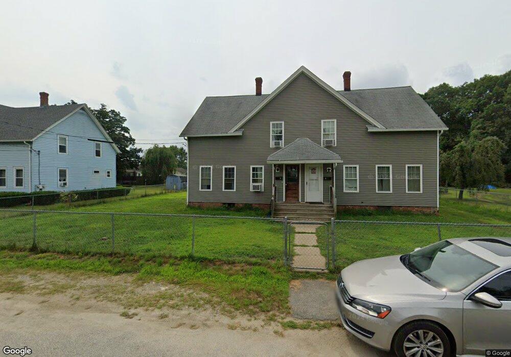 9-11 4th St, Plainfield, CT 06374 - photo 1