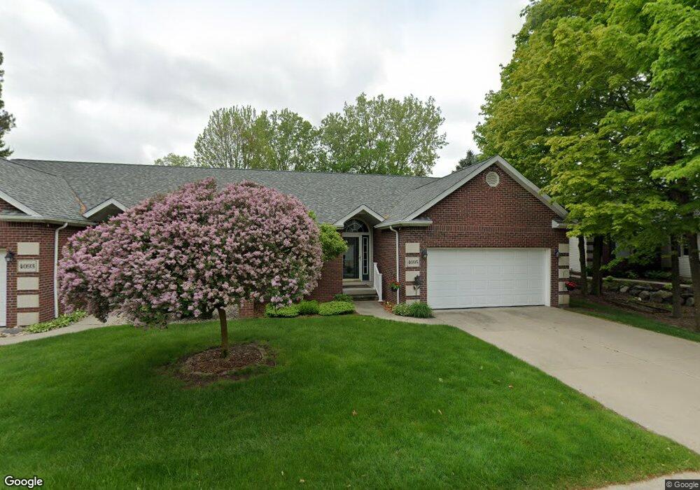 4095 Pine Glenn Crossing unit B7/8, Flushing, MI 48433 - photo 1