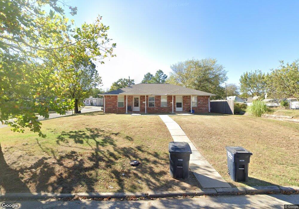 704 N Hobson Ave, Shawnee, OK 74801 - photo 1