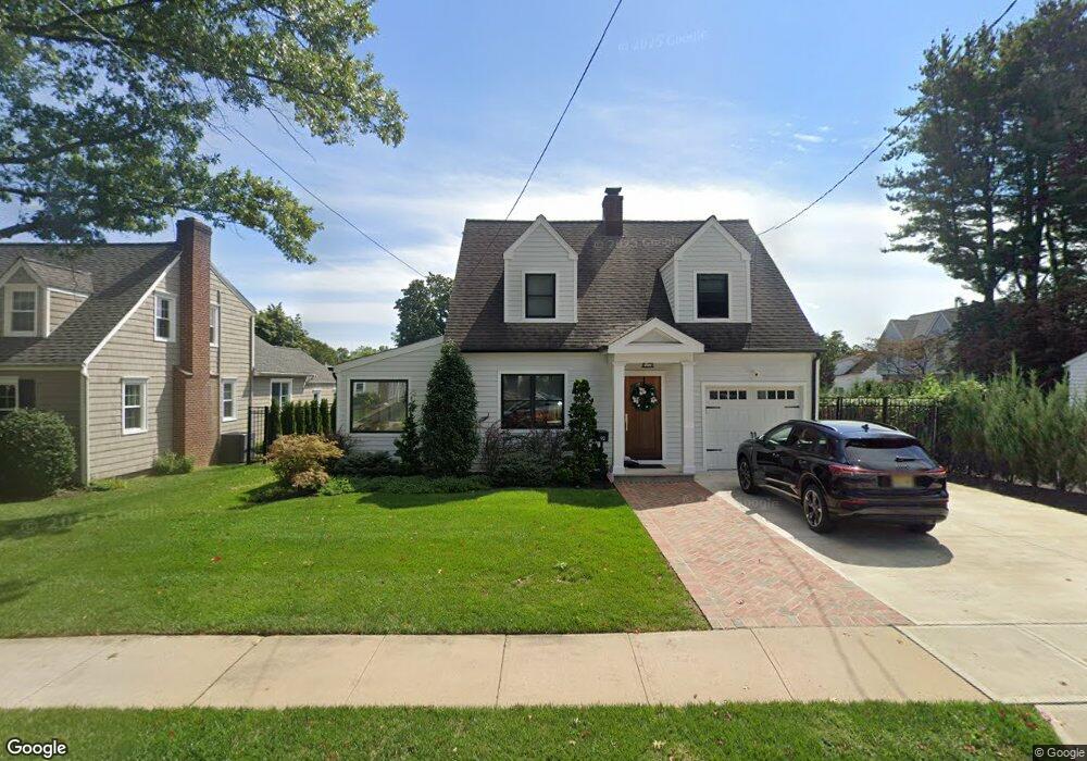 92 Silverton Ave, Little Silver, NJ 07739 - photo 1