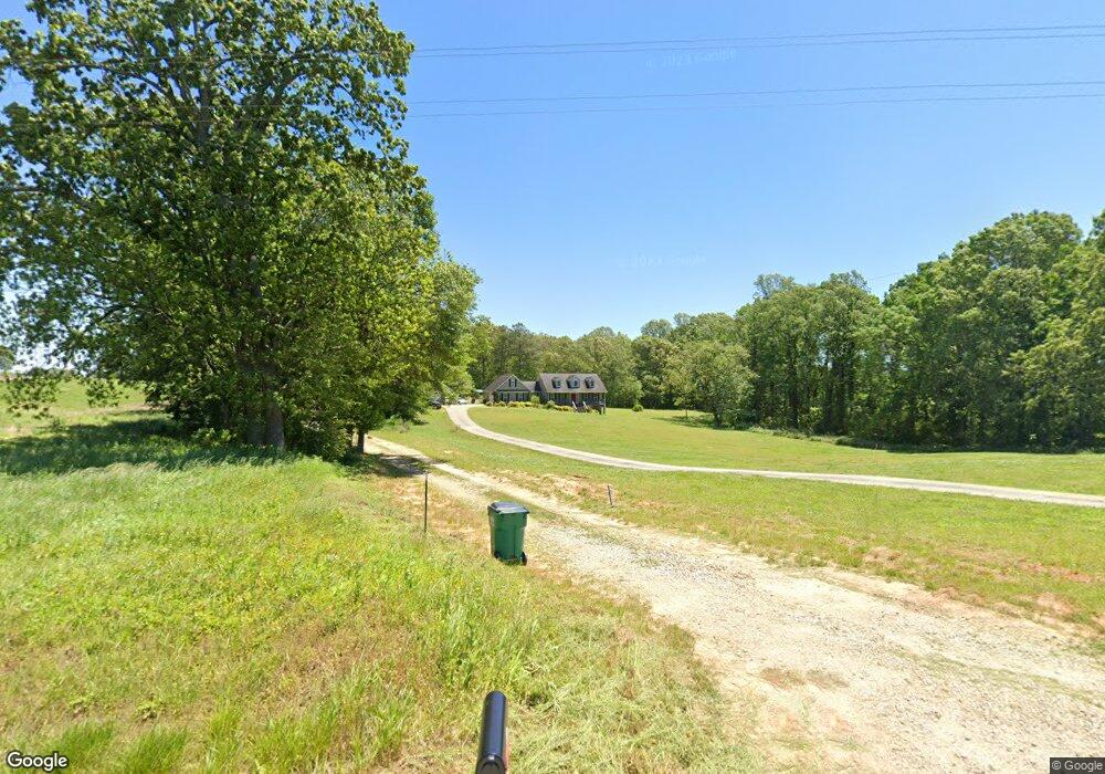 1068 Plain View Rd, Carnesville, GA 30521 - photo 1