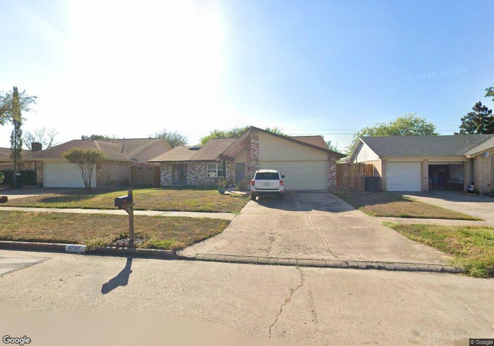 8707 Twisting Vine Ln, Houston, TX 77040 - photo 1