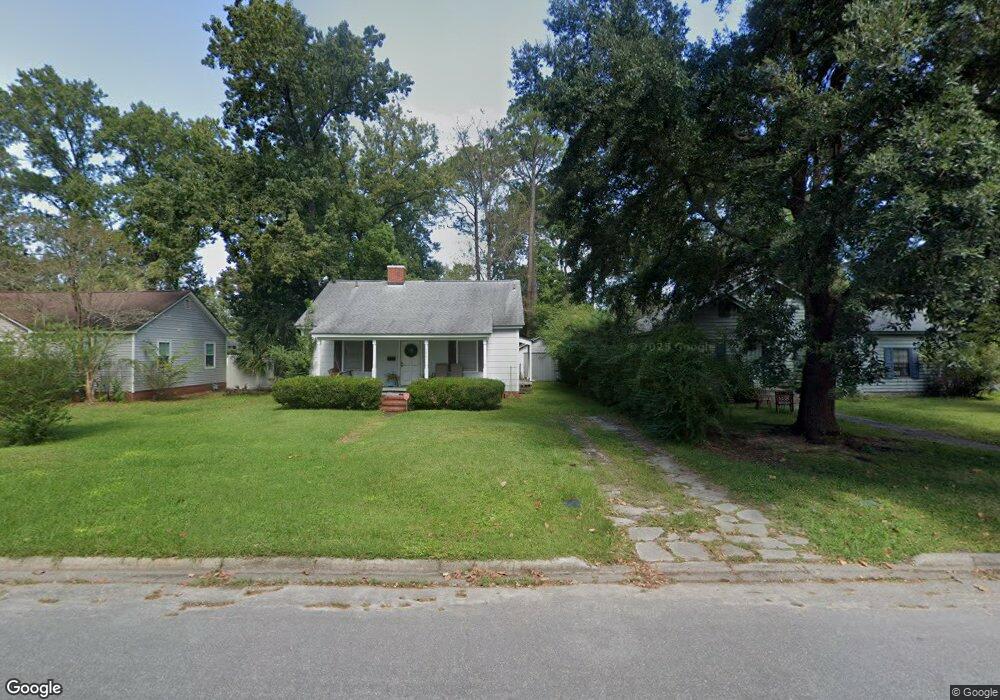 136 E 60th St, Savannah, GA 31405 - photo 1