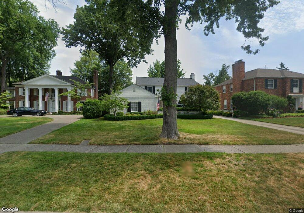 262 Cloverly Rd, Grosse Pointe Farms, MI 48236 - photo 1