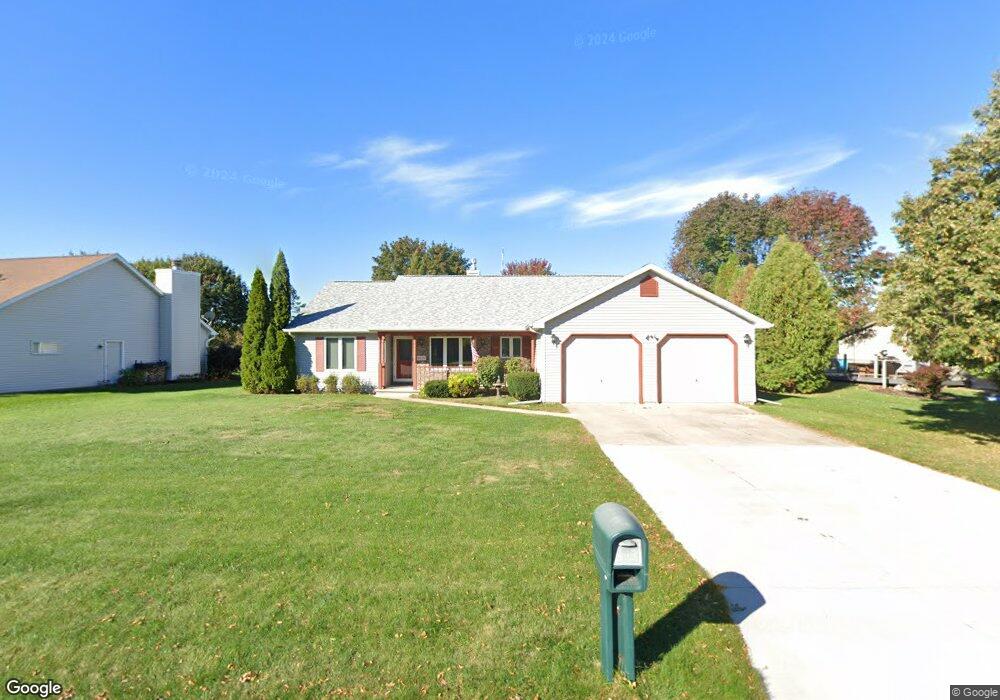 N229 Woodstock Ln, Appleton, WI 54915 - photo 1