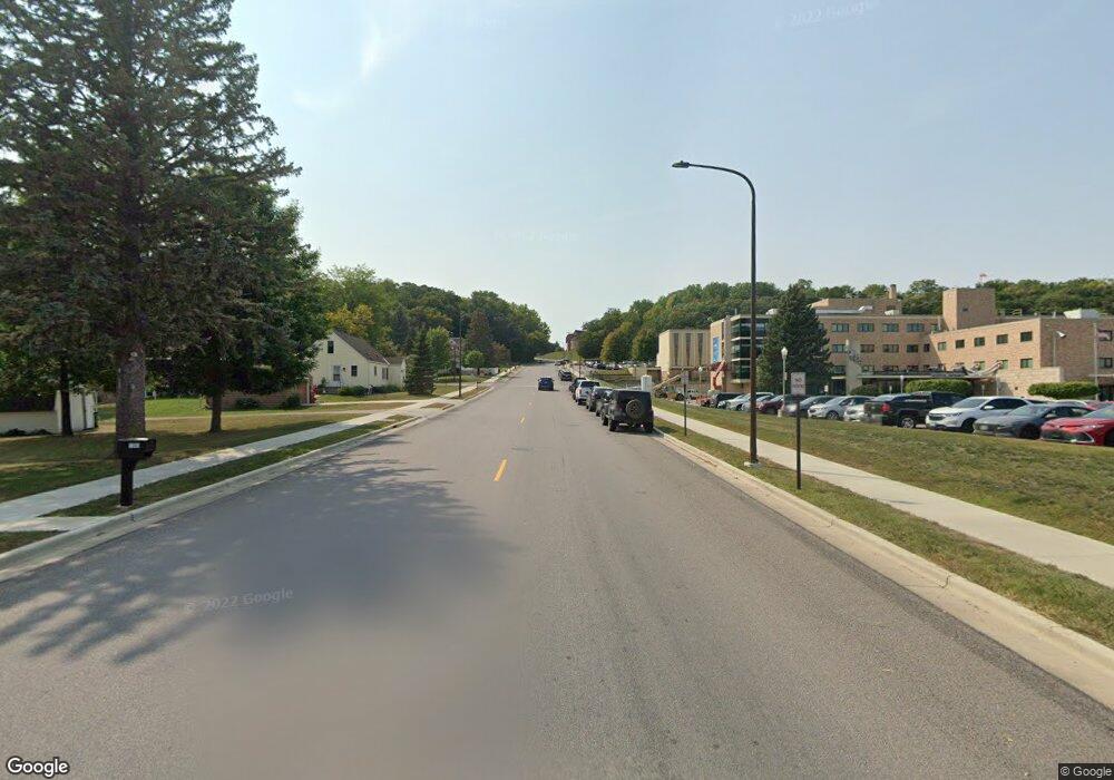 725 5th St N, New Ulm, MN 56073 - photo 1