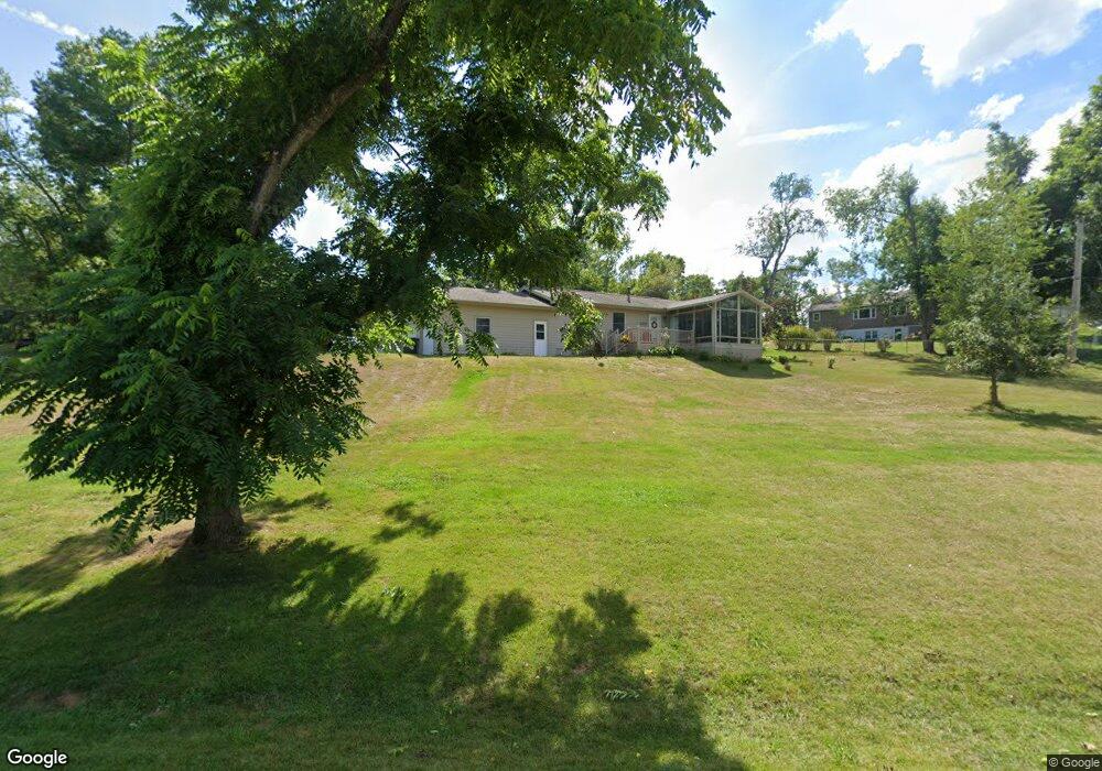 6209 Berry Rd SE, Cedar Rapids, IA 52403 - photo 1