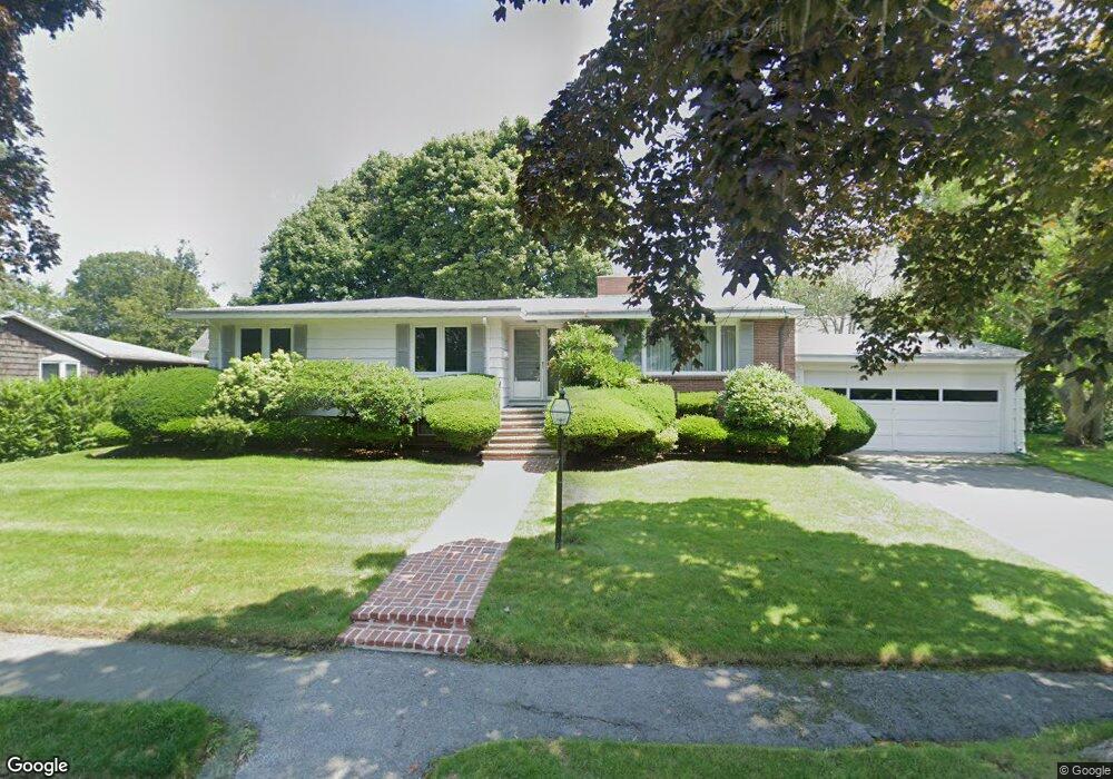 8 Sheldon Rd, Marblehead, MA 01945 - photo 1