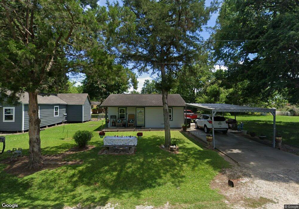 108 Millican St, Brazoria, TX 77422 - photo 1