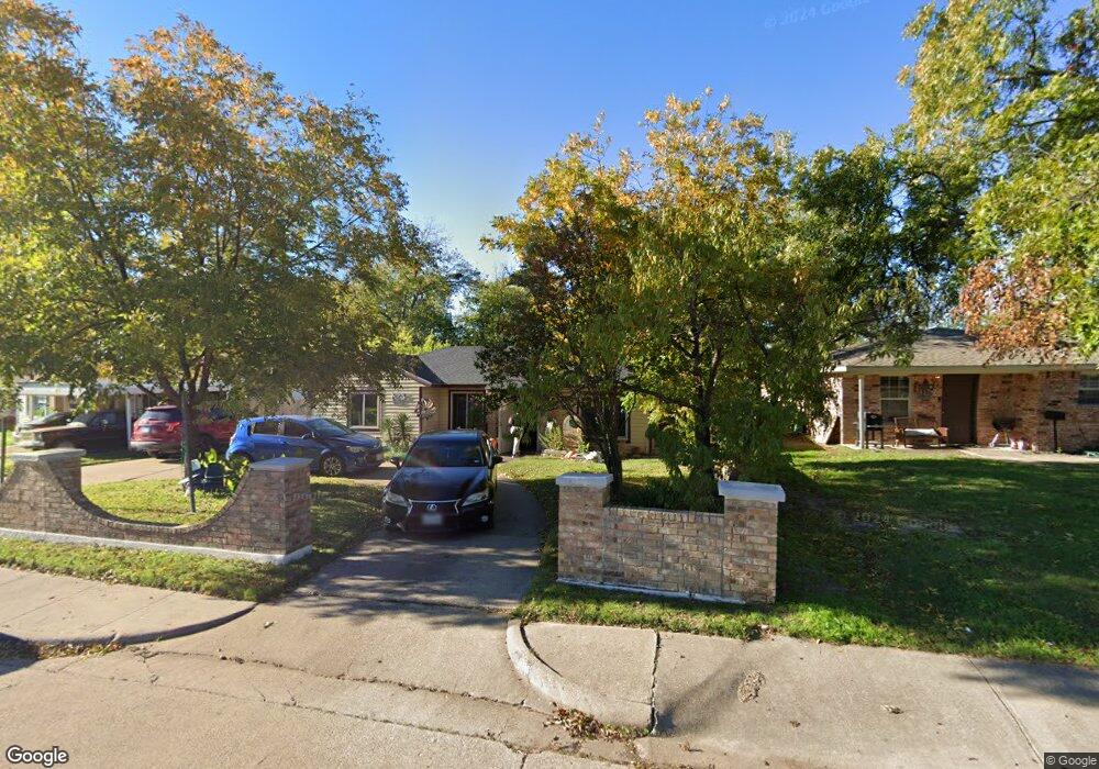 521 Cherokee Trace, Grand Prairie, TX 75051 - photo 1