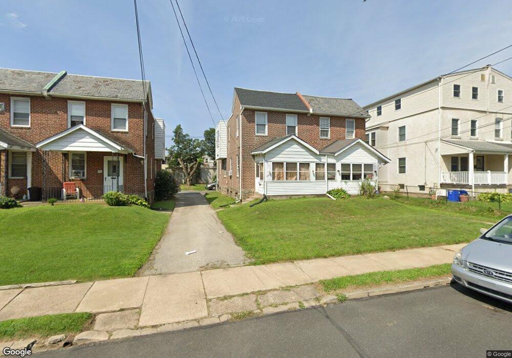 418 Holly Rd, Lansdowne, PA 19050 - photo 1