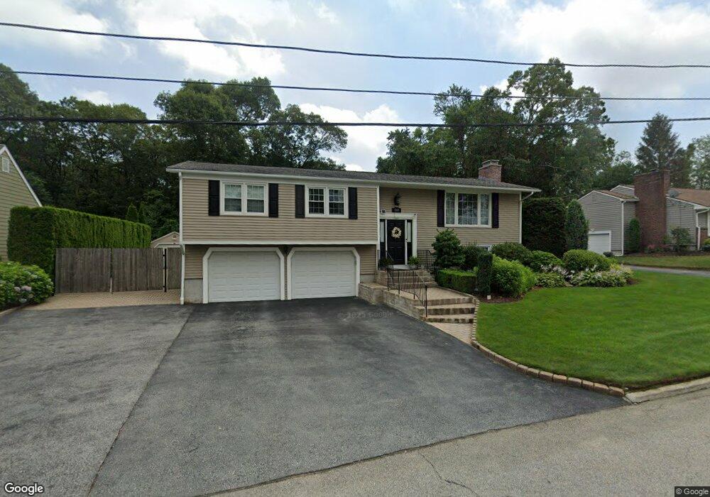 160 Glen Hills Dr, Cranston, RI 02920 - photo 1