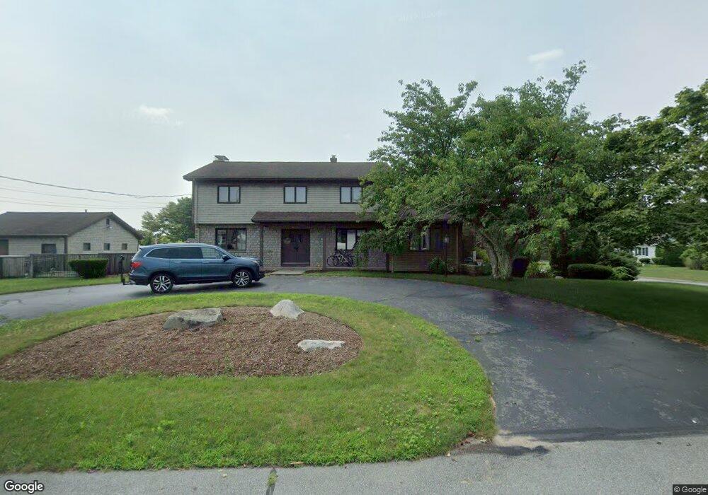 7 W Sherman St, North Dartmouth, MA 02747 - photo 1