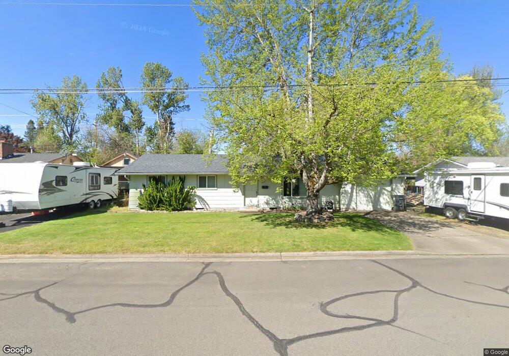 1201 Comet Ave, Central Point, OR 97502 - photo 1