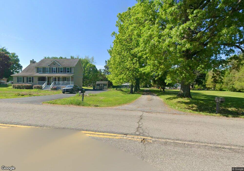 27 Castle Point Rd, Fishkill, NY 12524 - photo 1