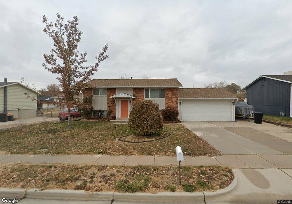 594 W 1580 N, Clearfield, UT 84015 - photo 1