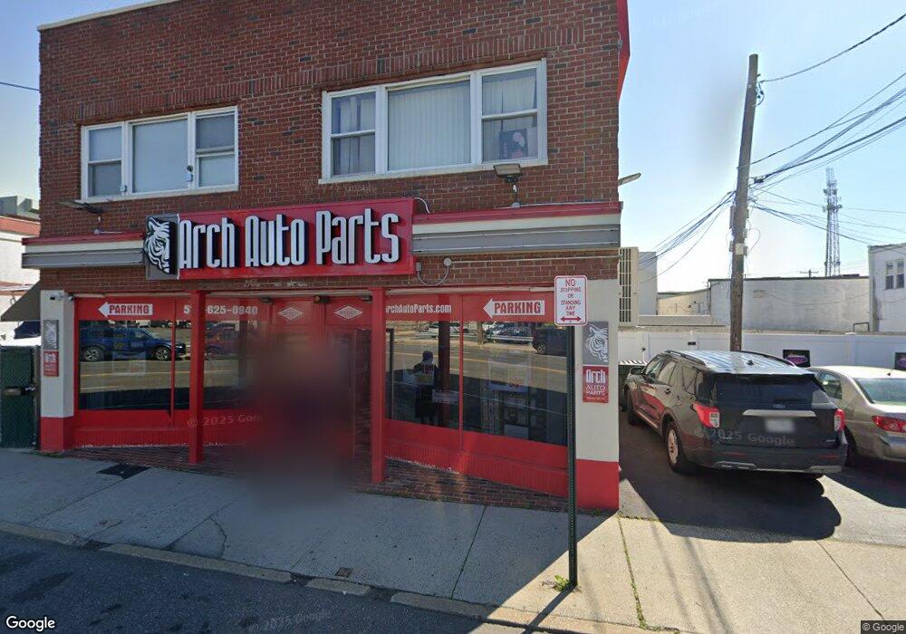 290 Willis Ave, Mineola, NY 11501 - photo 1